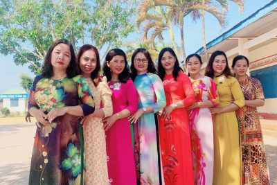Hưởng ứng tuần lễ áo dài nhân ngày 8/3