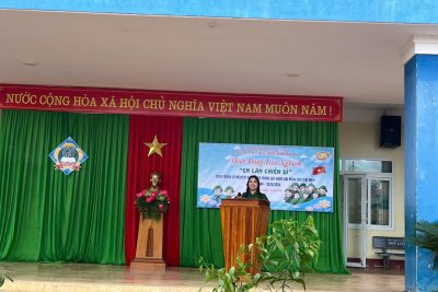 Hoạt động trải nghiệm “Em làm chiến sĩ”