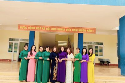 Hưởng ứng “Tuần lễ áo dài” trong nữ công đoàn viên, người lao động nhân ngày Quốc tế Phụ nữ 8/3