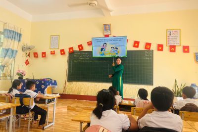 SINH HOẠT CHUYÊN MÔN THÁNG 4 NĂM 2026 TRIỂN KHAI THÍ ĐIỂM GIÁO DỤC TRÍ TUỆ NHÂN TẠO (AI) CHO HỌC SINH